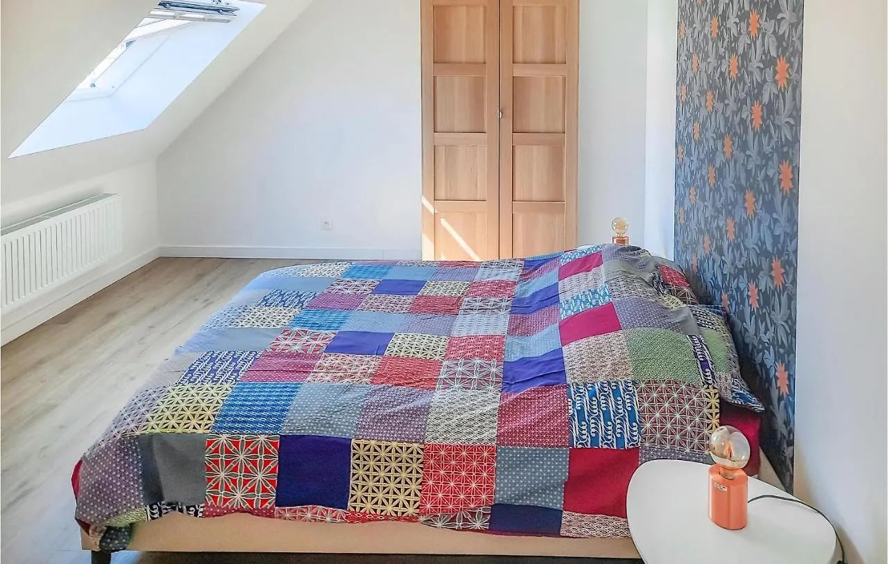 Awesome Home In Hirel With Wifi 0*,
