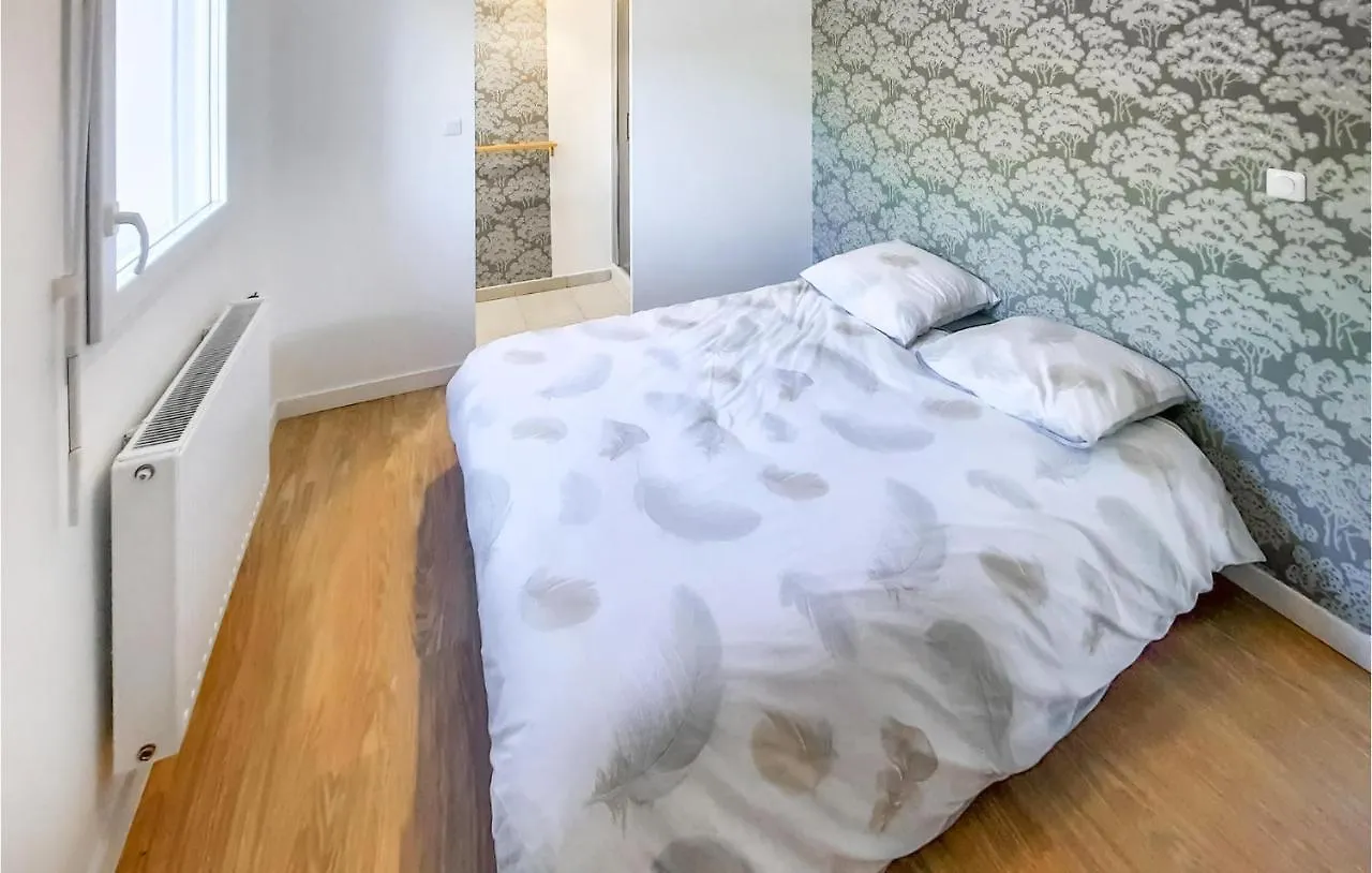 Holiday home Awesome Home In Hirel With Wifi